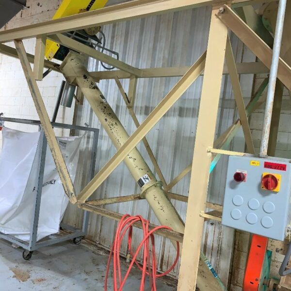 6“ DIAMETER X 10 FOOT LONG INCLINED SCREW CONVEYOR AND BULK BAG LOADING FRAME