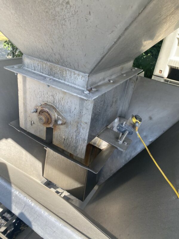 80 CUBIC FOOT DUPLEX STAINLESS HOPPER WITH LUMPBREAKERS - Image 10