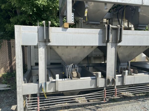 80 CUBIC FOOT DUPLEX STAINLESS HOPPER WITH LUMPBREAKERS - Image 2