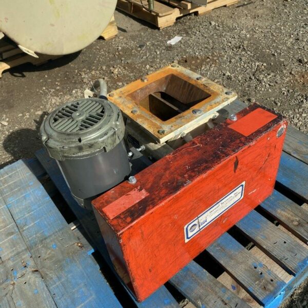 8” X 8” HORIZON SYSTEMS CARBON STEEL, CAST IRON ROTARY VALVE WITH DRIVE