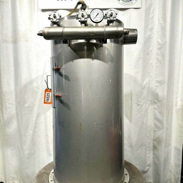 24” DIAM x 58” HIGH PFENING BIN VENT FILTER. STAINLESS STEEL CONTACT PARTS AND CLEAN AIR SIDE.