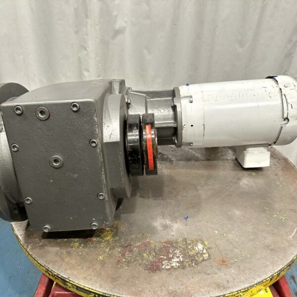 7.5 HP NORD GEAR DRIVE SHAFT MOUNT WITH 7.5 HP MOTOR, UNUSED