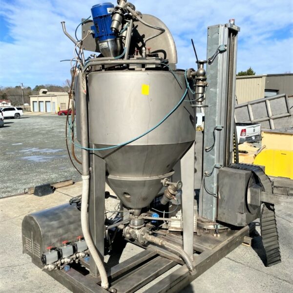 SKID MOUNTED DUMP AND MIX TANK WITH PUMP ASSEMBLY