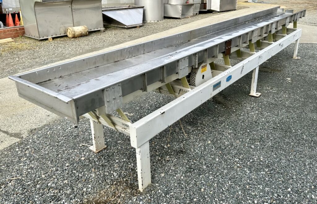 30” WIDE X 21’ LONG CARDWELL VIBRATORY CONVEYOR, STAINLESS STEEL, MODEL ...