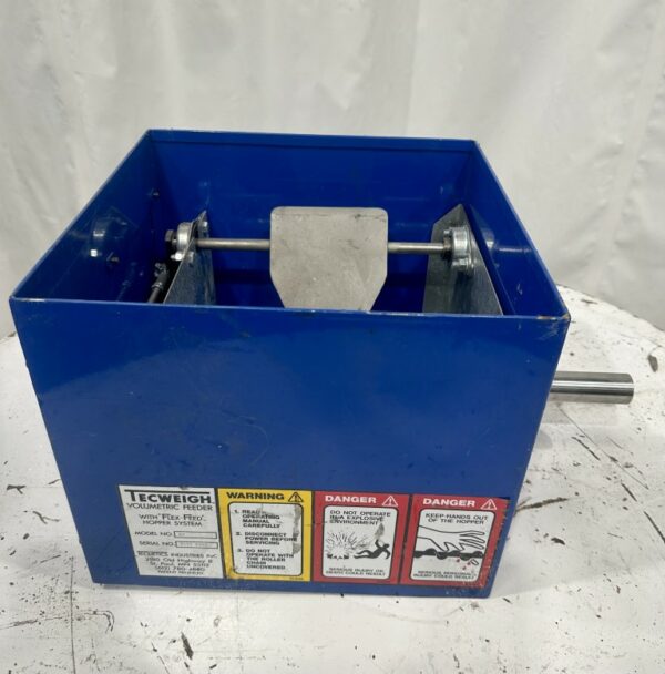 ITEM 2561: 1” DIAMETER TECWEIGH SCREW FEEDER MODEL E5 USED MISSING LINER - Image 6