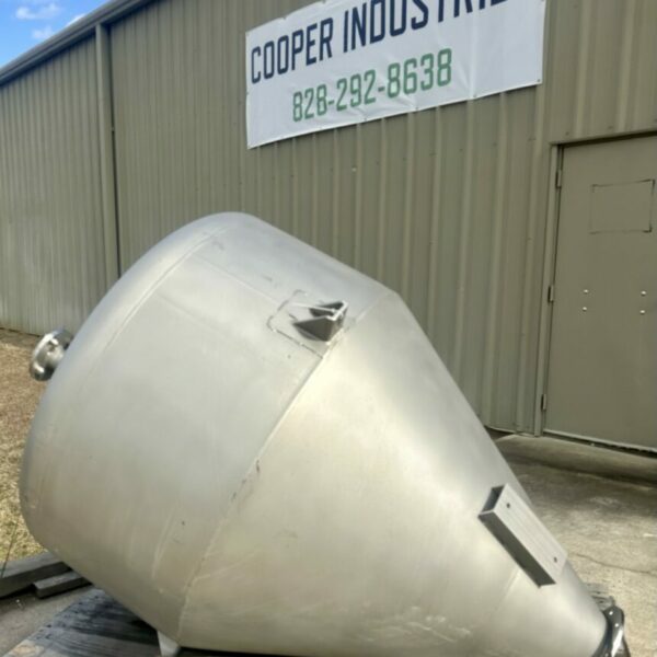 ITEM 2352: 67 CUBIC FOOT STAINLESS DRY SOLIDS HOPPER, FOOD GRADE