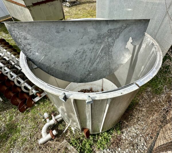 ITEM 1737:   600 GALLON STAINLESS STEEL TANK - Image 6