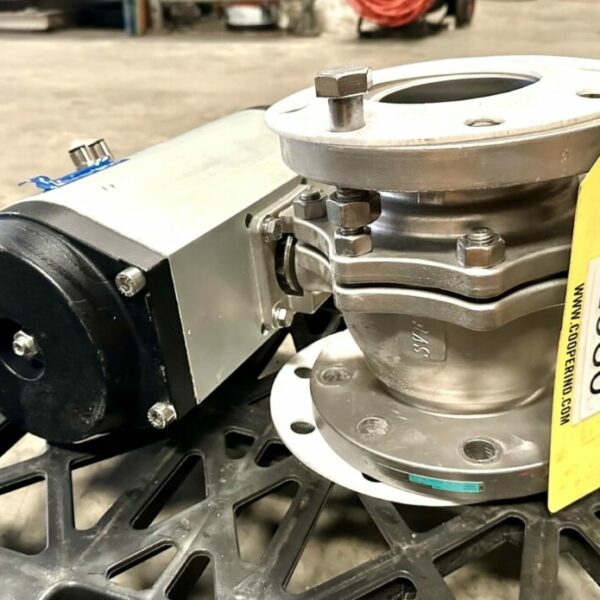 ITEM 2980: 4 INCH SPLIT BODIED FULL PORT STAINLESS BALL VALVE WITH AIR ACTUATOR.
