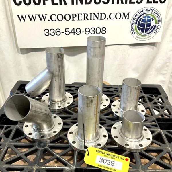 ITEM 3039: (LOT OF 6) 4” DIAMETER STAINLESS 150 LB FLANGED WELD ON PIPE FITTINGS WITH STUB ENDS