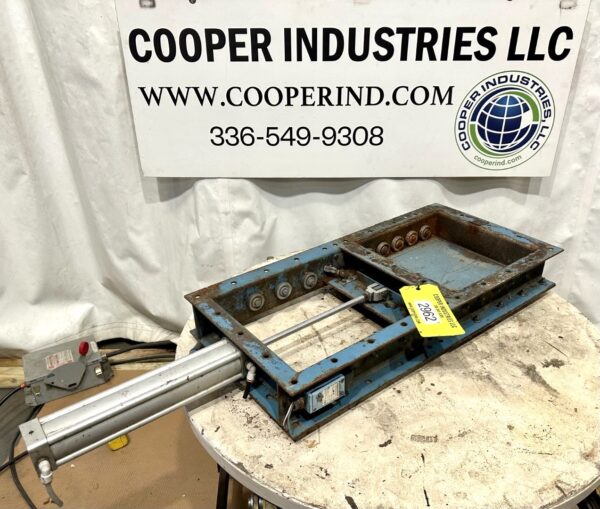 ITEM 2962:   14”x14” ABEL PNEUMATIC ROLLING BLADE KNIFE GATE CARBON STEEL USED - Image 3