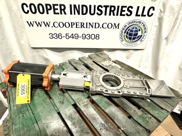 ITEM 3065:    6” STAFSJO STAINLESS PNEUMATIC KNIFE GATE