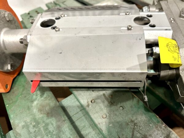 ITEM 3065:    6” STAFSJO STAINLESS PNEUMATIC KNIFE GATE - Image 12
