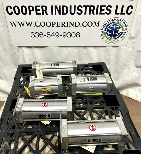 ITEM 3068:  LOT OF 5 SALINA VORTEX KNIFE GATE CYLINDERS ALL UNUSED - Image 3