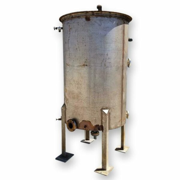 Used 500 GALLON STAINLESS STEEL TANK with Internal Coil